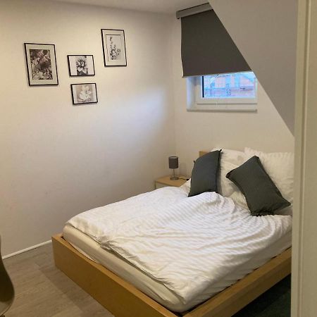 Gaeste Und Messezimmer Adelheidsdorf 外观 照片